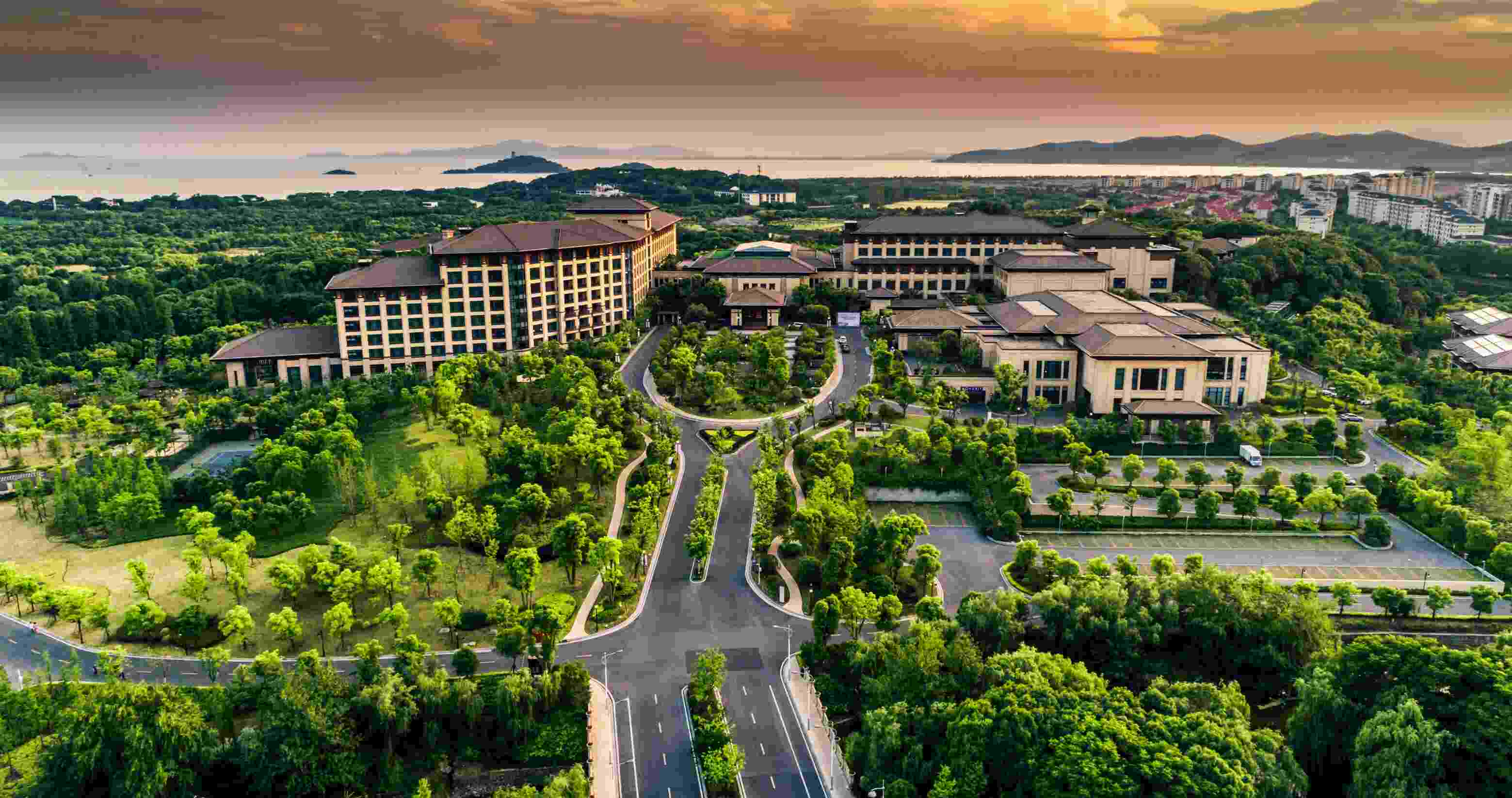 Best residential areas in Noida with green surroundings, premium housing societies and planned infrastructure